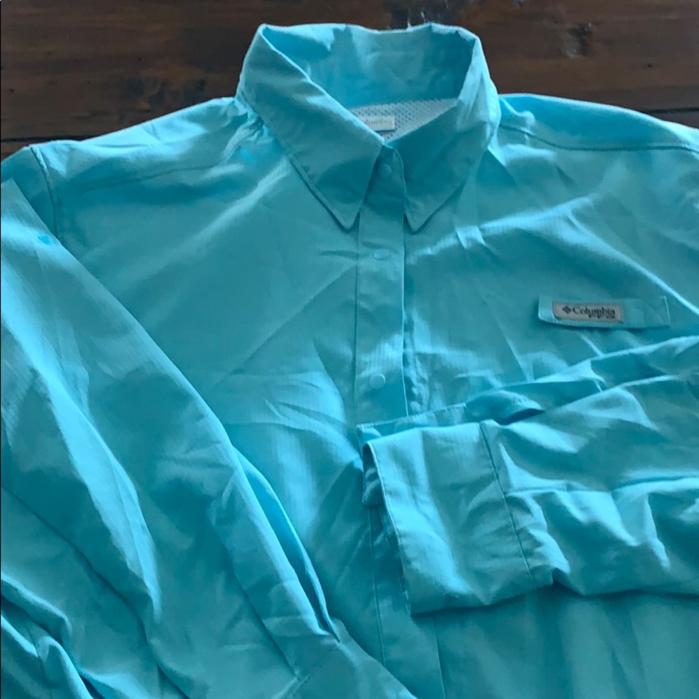 Columbia teal button down